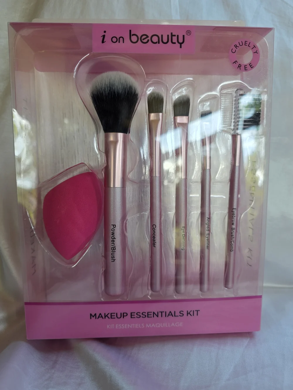 i On Beauty Makeup Essentials Kit - Powder Brushes & Sponge NEW